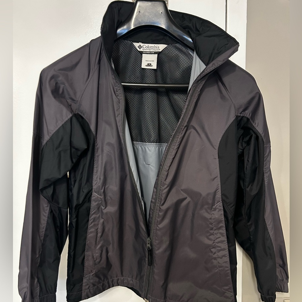Women’s Columbia Windbreaker Small